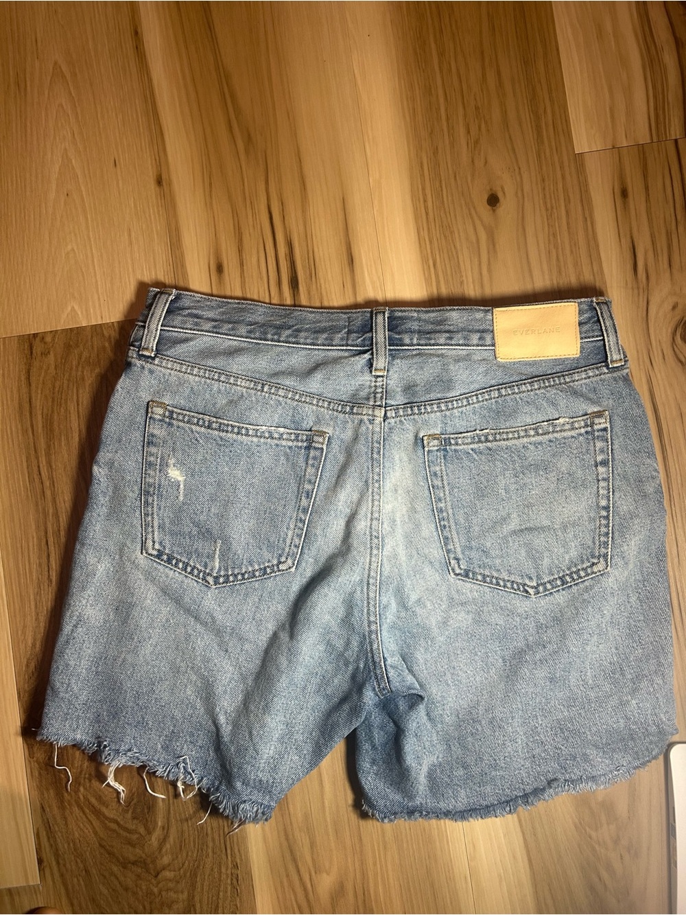 Everlane High Rise Vintage Cut Denim Shorts – Light Wash, Size 26 - Picture 3 of 4